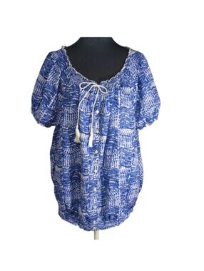 Izod Boho Peasant  Style Blue & White Short Sleeve Top.
